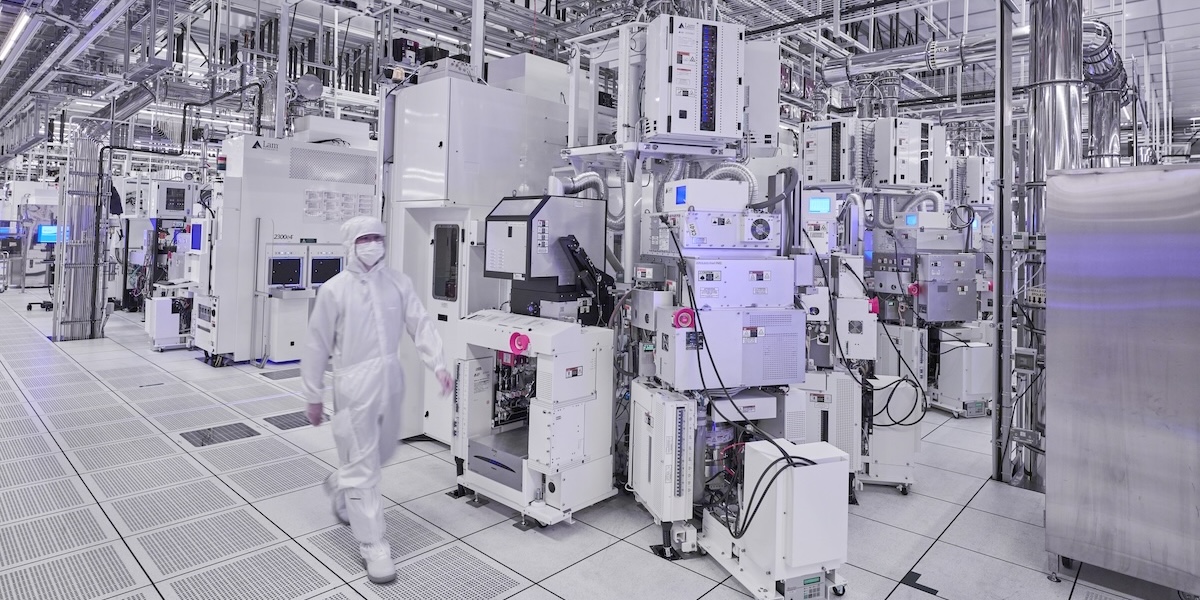 A GlobalFoundries cleanroom. Image/GlobalFoundries